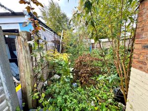 Photo 7- click for photo gallery